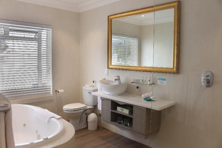 Bathroom 5, Hermanus Guest House, Overberg
