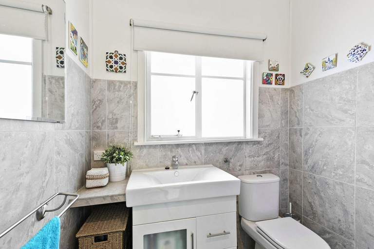 Bathroom, Kookaburra Cottage, Surf Coast - West