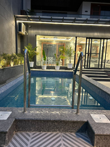 Pool 3, Ganga Euphoria Villa, Garhwal