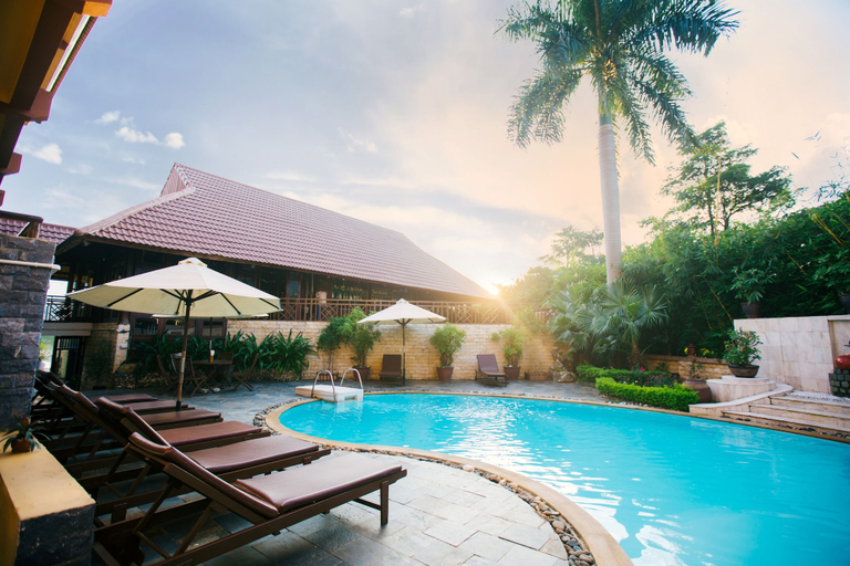 Pool 2, Deluxe Glamping in Mai Chau Lodge, Mai Châu