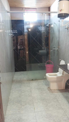 Bathroom 4, The Mount Vista Resort Cottage, Tehri Garhwal