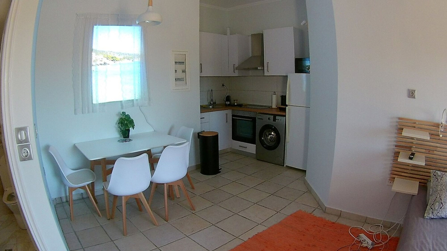 Room 3, Twins House by Frangki, Attica