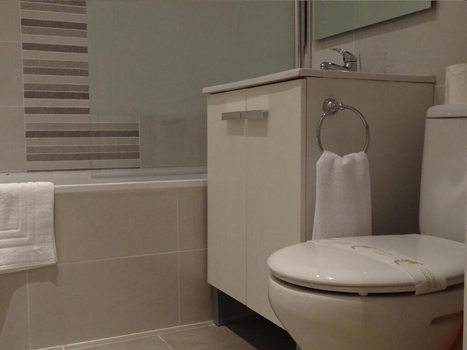Bathroom 4, Hostal Balkonis, Barcelona