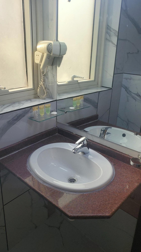 Bathroom 5, Al Dar Hotel, Sharjah City