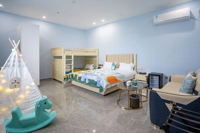 Bedroom 3, Dongshan Pearl Island Hotel, Shenzhen