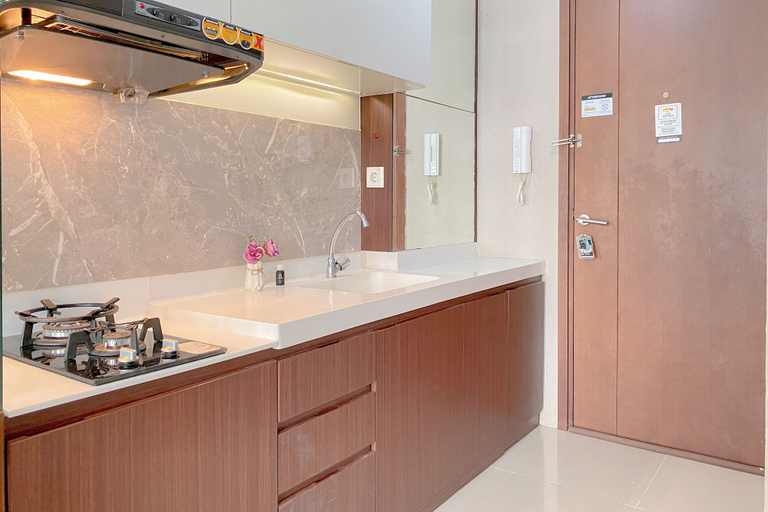 Private kitchen 2, Good Deal And Comfy Studio Apartment Signature Park Grande, East Jakarta
