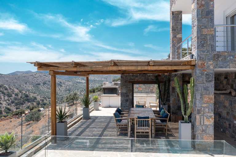 Others 5, La Villa Havgas, Crete