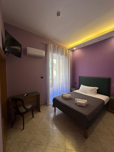 Bedroom 4, Smart station hotel, Napoli