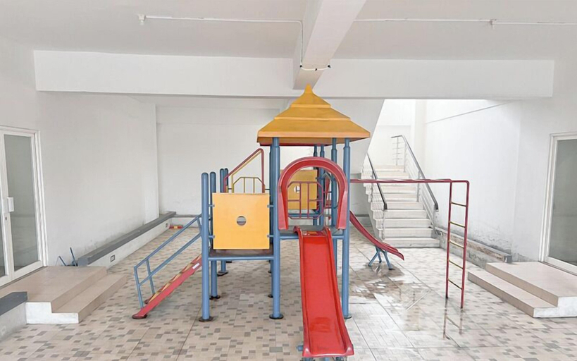 Others 4, Stunning Comfy Studio Apartment Near Merr At Bale Hinggil, Surabaya