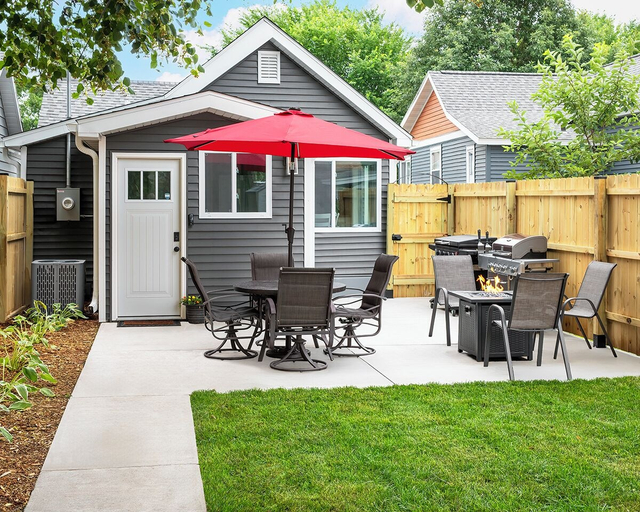 Exterior & Views 2, Big River Escape Parkside Bungalow, Winona