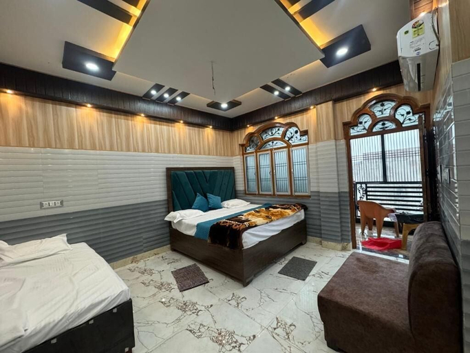 Bedroom 3, Hotel Samiksha Inn, Faizabad