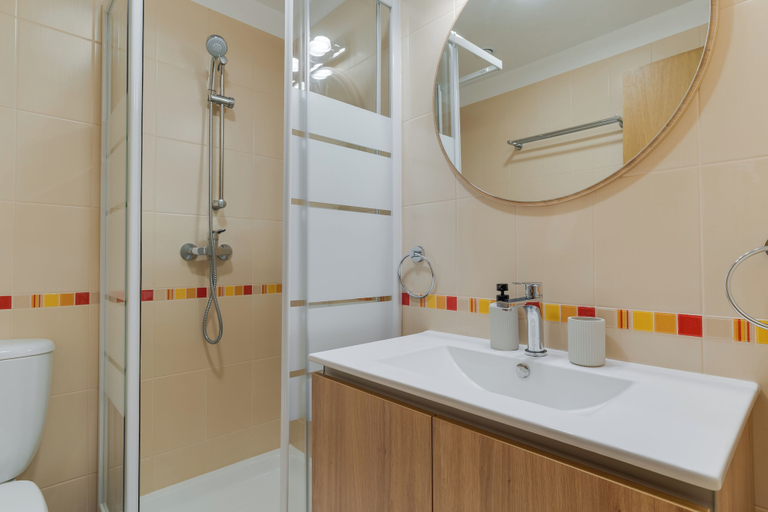 Bathroom 3, Atlantic Dutchman, Santa Cruz