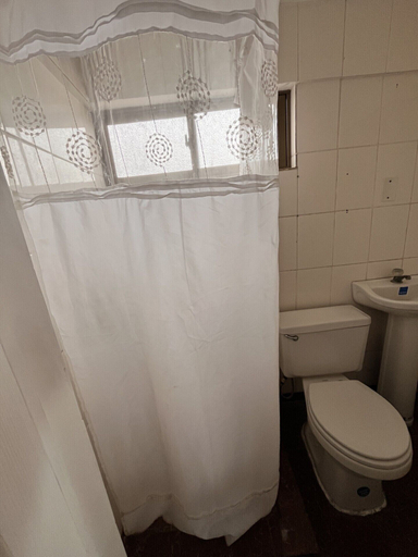 Bathroom, Hospedaje Edmundo Wallis, Iquique