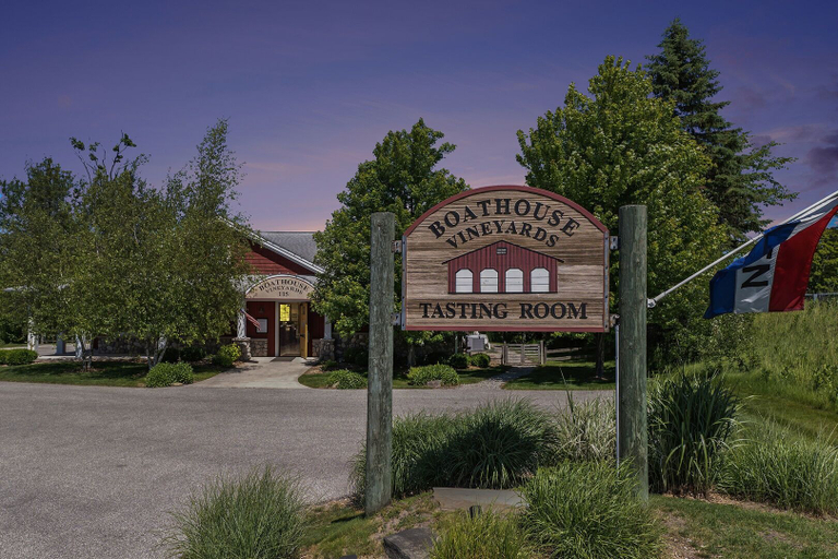 Exterior 2, The Birches Condotel Unit 3, Leelanau