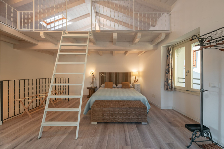 Room 2, Casa di Tully in Sarnico, Bergamo