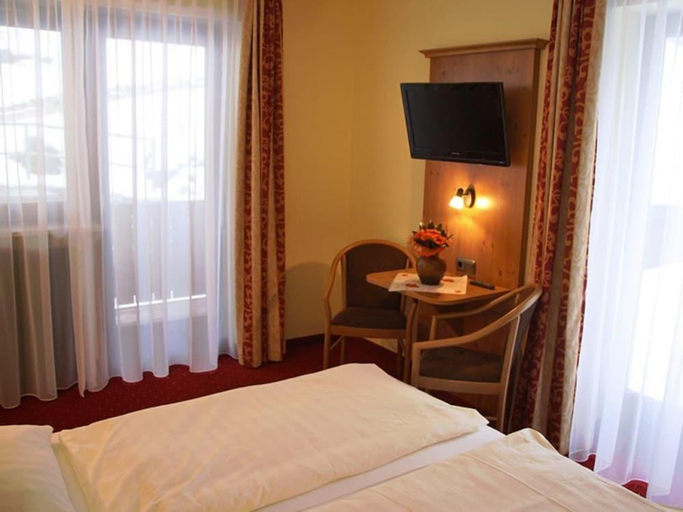 Bedroom 2, Alpen-Hotel Seimler, Berchtesgadener Land
