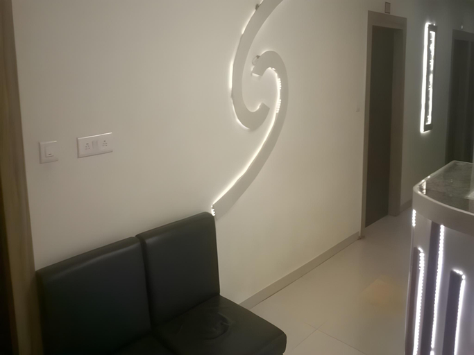 Public Area, Hotel Mukund Inn, Ahmadabad
