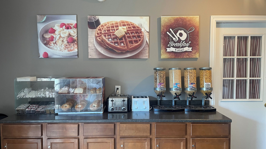 Food & Drinks 5, Lincoln Inn Fredericton, York