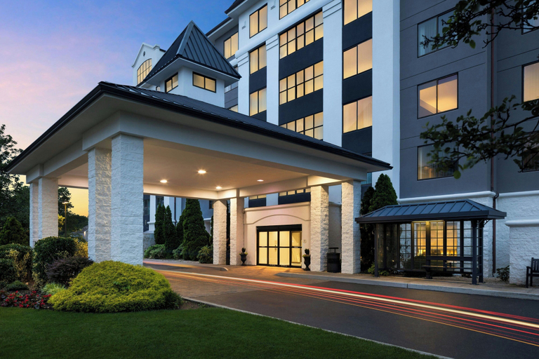 Exterior & Views 2, Courtyard by Marriott Long Island MacArthur Airport, Suffolk