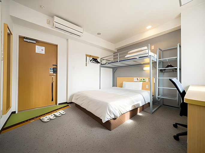 Bedroom 2, Super Hotel Yokkaichi Route 1, Yokkaichi