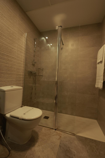 Bathroom 3, Hotel The Park Derio, Vizcaya