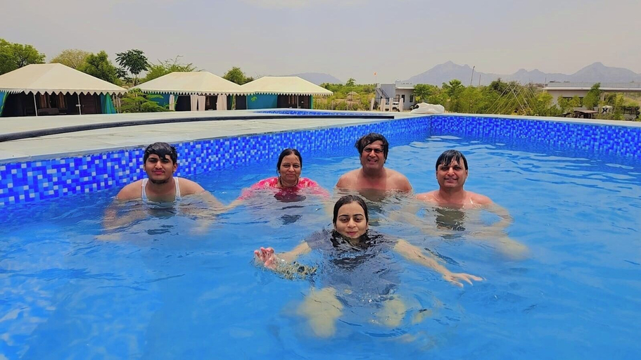 Sport & Beauty, Jawai Jewels Safari Camps, Pali