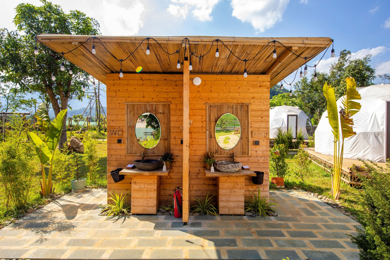 Bathroom 5, Deluxe Glamping in Mai Chau Lodge, Mai Châu