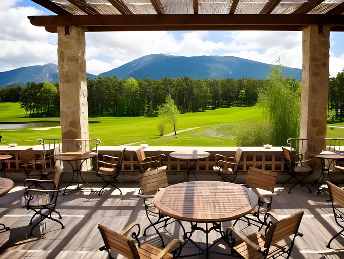 Food & Drinks 5, Chateau et Golf De Taulane, Var