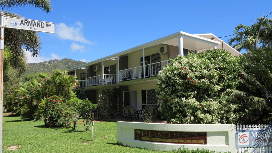 Exterior & Views 1, Island Magic Townhouse 5, Magnetic Island