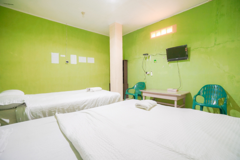 Bedroom 2, Urbanview Hotel Mine Residence Syariah, Padang