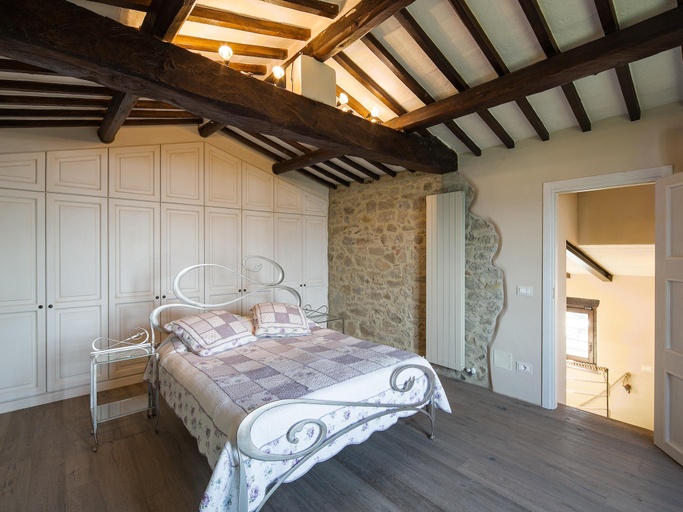 Bedroom 3, Villa in Cortona with Private Pool, Perugia