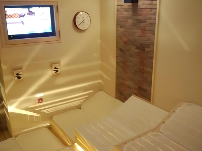 Bedroom, Capsule and Sauna Rosco, Kita