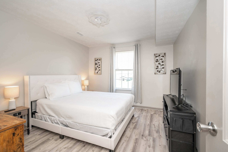Bedroom 3, Ark Encounter 5 Min, Modern 2BR Queen, Sleeps 4, Grant