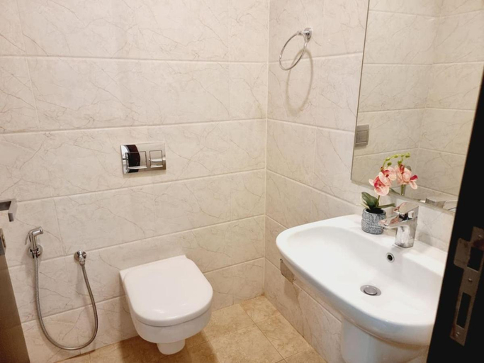 Bathroom 3, Aspire Tower-Beautiful One Bedroom Apt, Manama