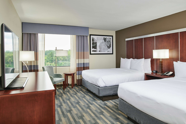 Bedroom 3, DoubleTree by Hilton Raleigh Crabtree Valley, Wake