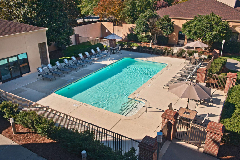 Sport & Beauty, Sonesta Select Raleigh Durham Airport Morrisville, Wake