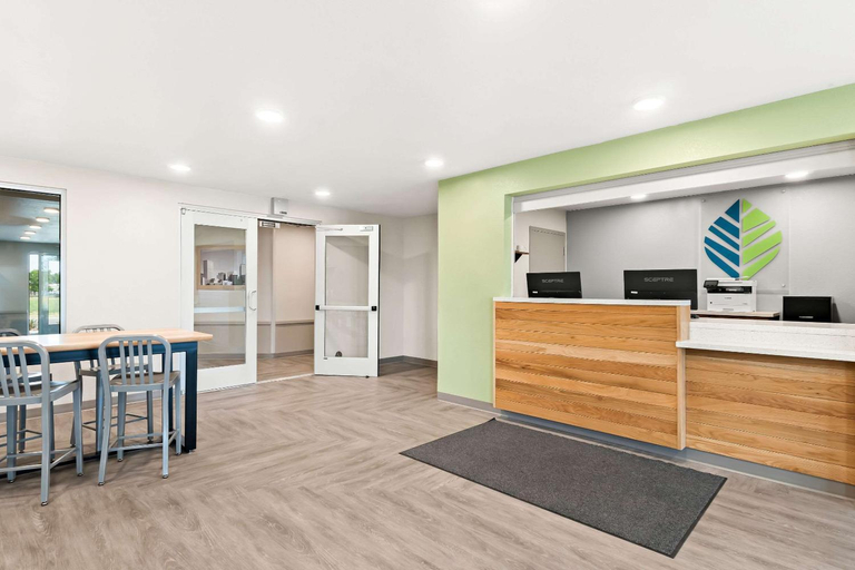 Public Area 2, Woodspring Suites Denver Commerce City, Adams