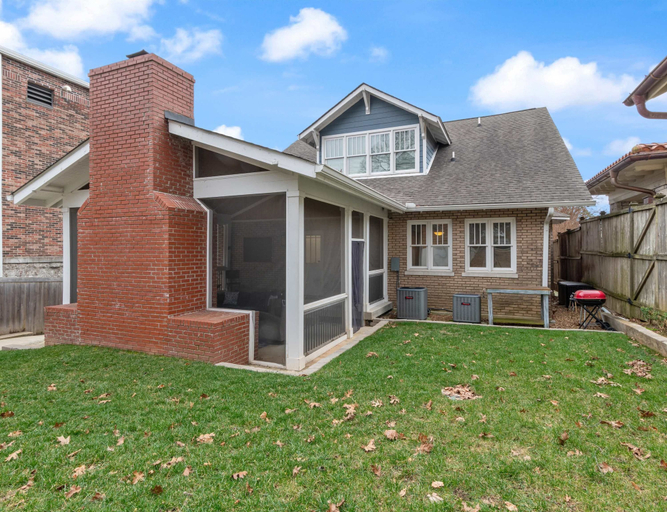 Exterior & Views 2, Muletown Haven Stunning Downtown Escape!, Maury