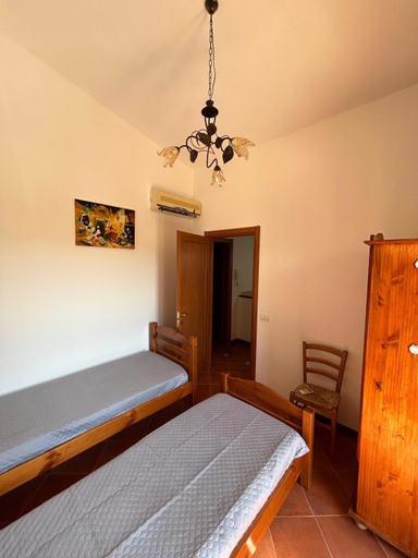 Others 1, Villa del Conte Holidays, Trapani