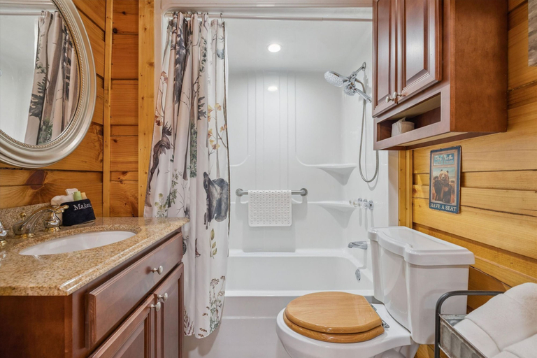 Room 2, Cozy Cottage w EV Charger Firepit Bed Swing, Sevier