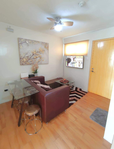 Others 5, Davao Condo 2BR Pool Wifi Netflix, Davao City