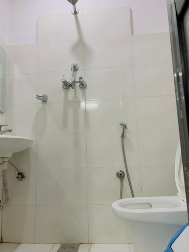 Bathroom, Hotel Bihani, Bagmati
