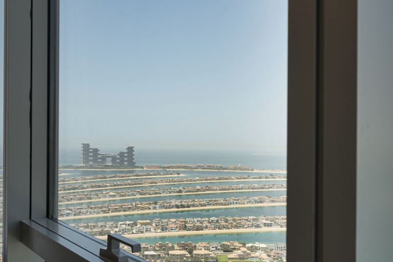 View from property, PVH - Modern Studio - Palm Tower, Dubai