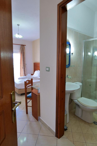 Bathroom 4, Hotel Divo Palace, Sarandës