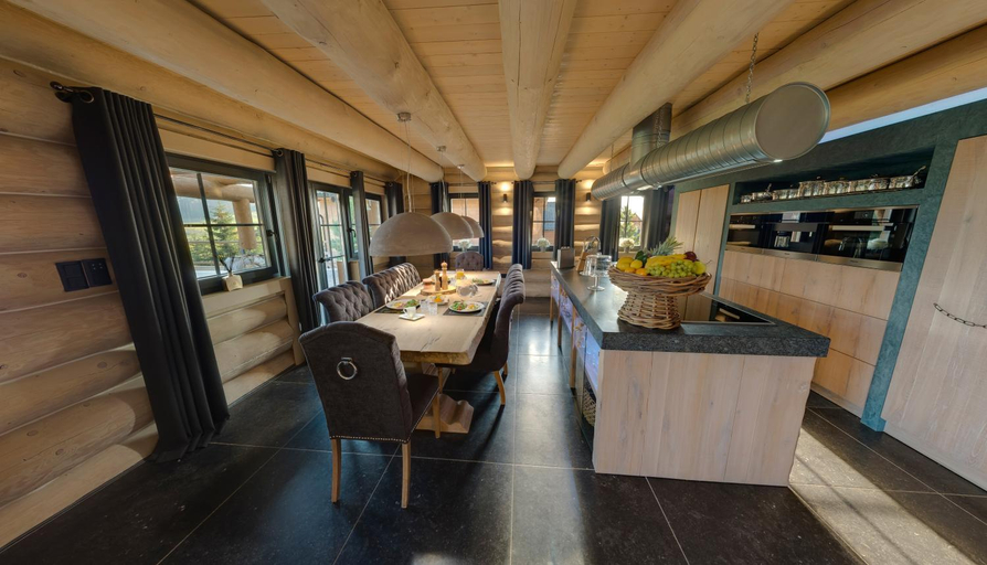 Others 5, Chalet Donovalley, Banská Bystrica