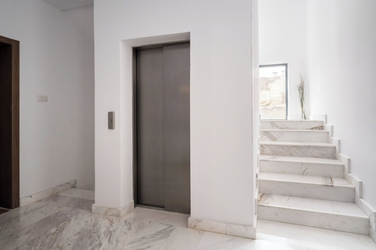 Others 4, Uphome Suites, Municipiul Bucuresti