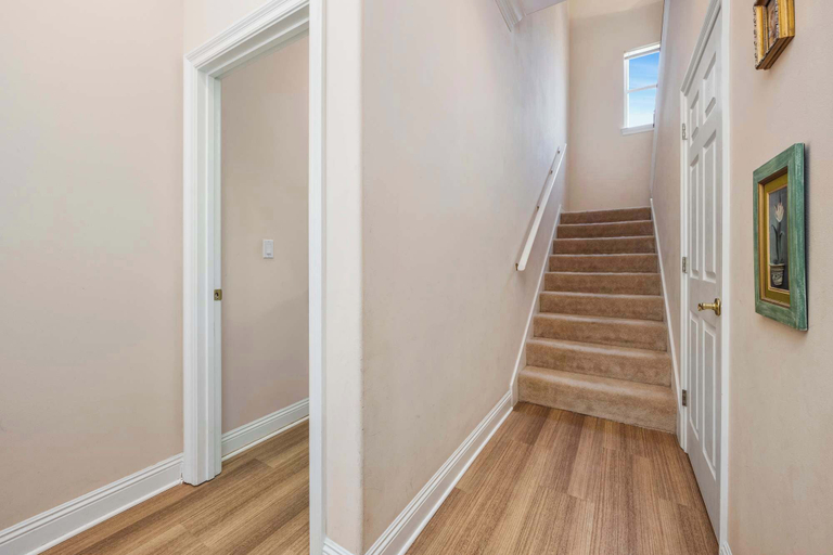 Others 4, Private Beach & Community Pool, Walton