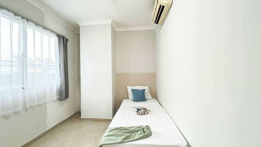 Bedroom 3, Warm And Nice 2Br At Permata Senayan Apartment, Jakarta Pusat
