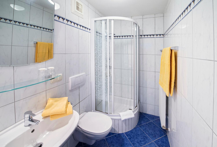 Bathroom 3, Hotel Reichmann, Völkermarkt