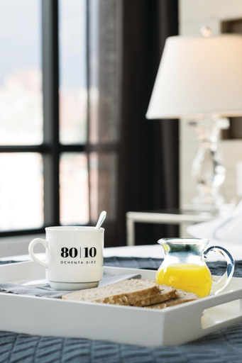 Food & Drinks, 8010 Urban Living- Luxury Home Experience, Santafé de Bogotá